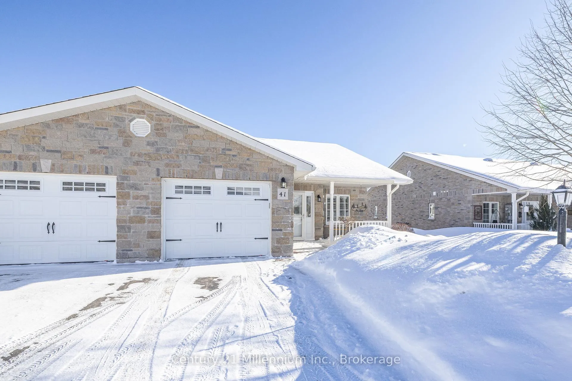 Photo 3 of 41 Garden Grove, Wasaga Beach — HOMEH