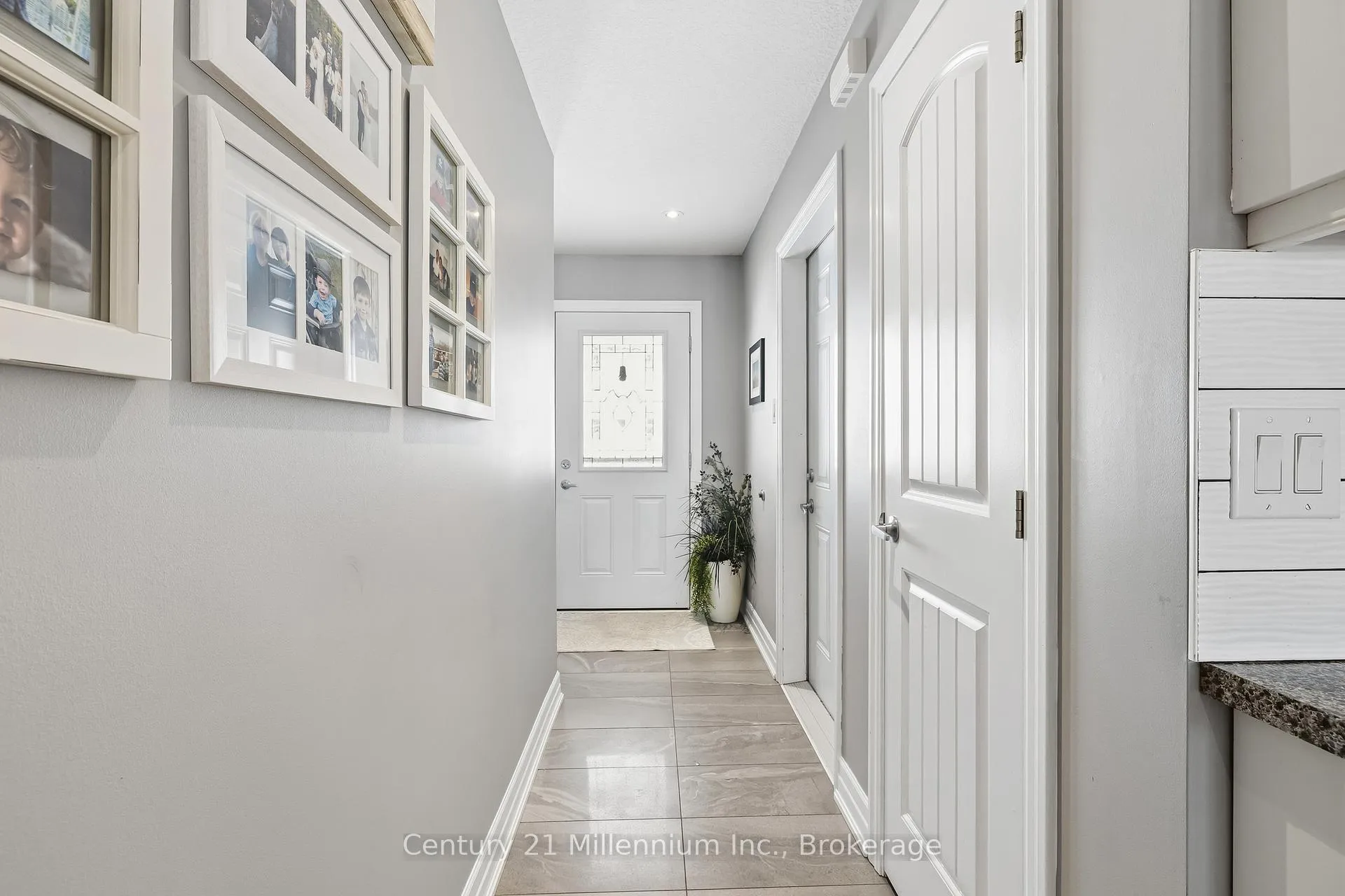 Photo 6 of 41 Garden Grove, Wasaga Beach — HOMEH