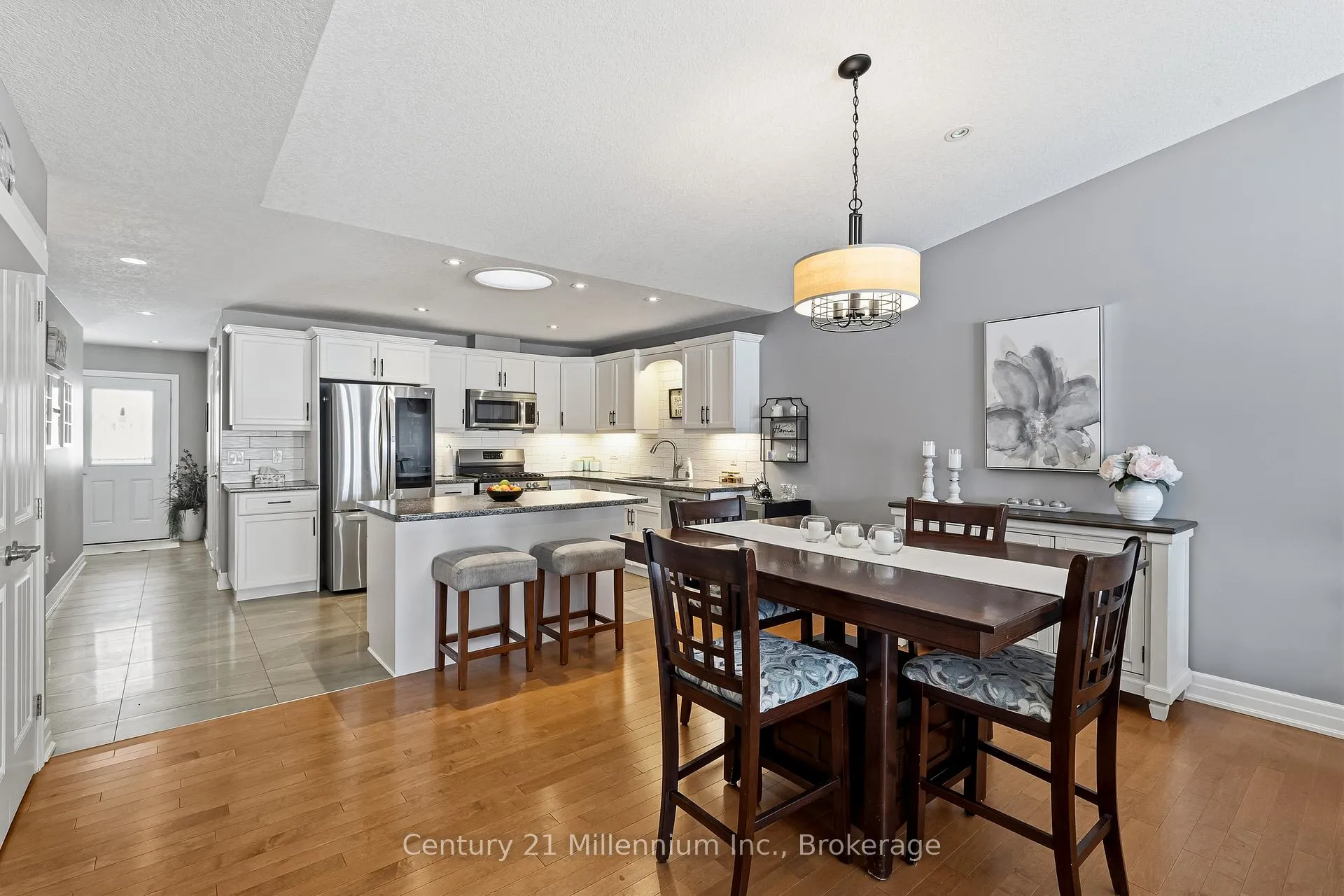 Photo 13 of 41 Garden Grove, Wasaga Beach — HOMEH