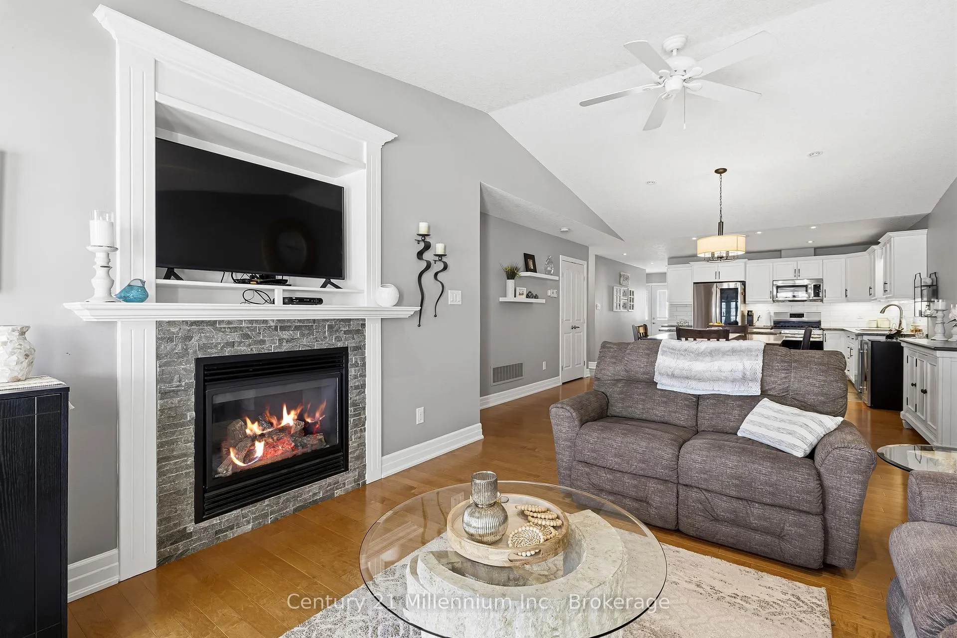Photo 18 of 41 Garden Grove, Wasaga Beach — HOMEH