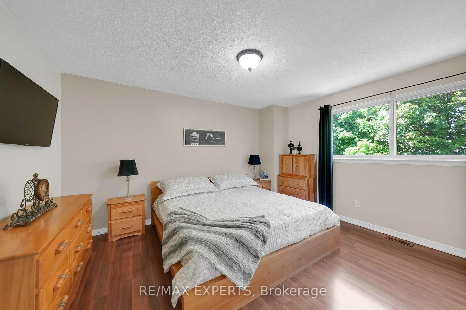 Photo 22 of 176 Conestoga Drive, Brampton, Heart Lake — HOMEH