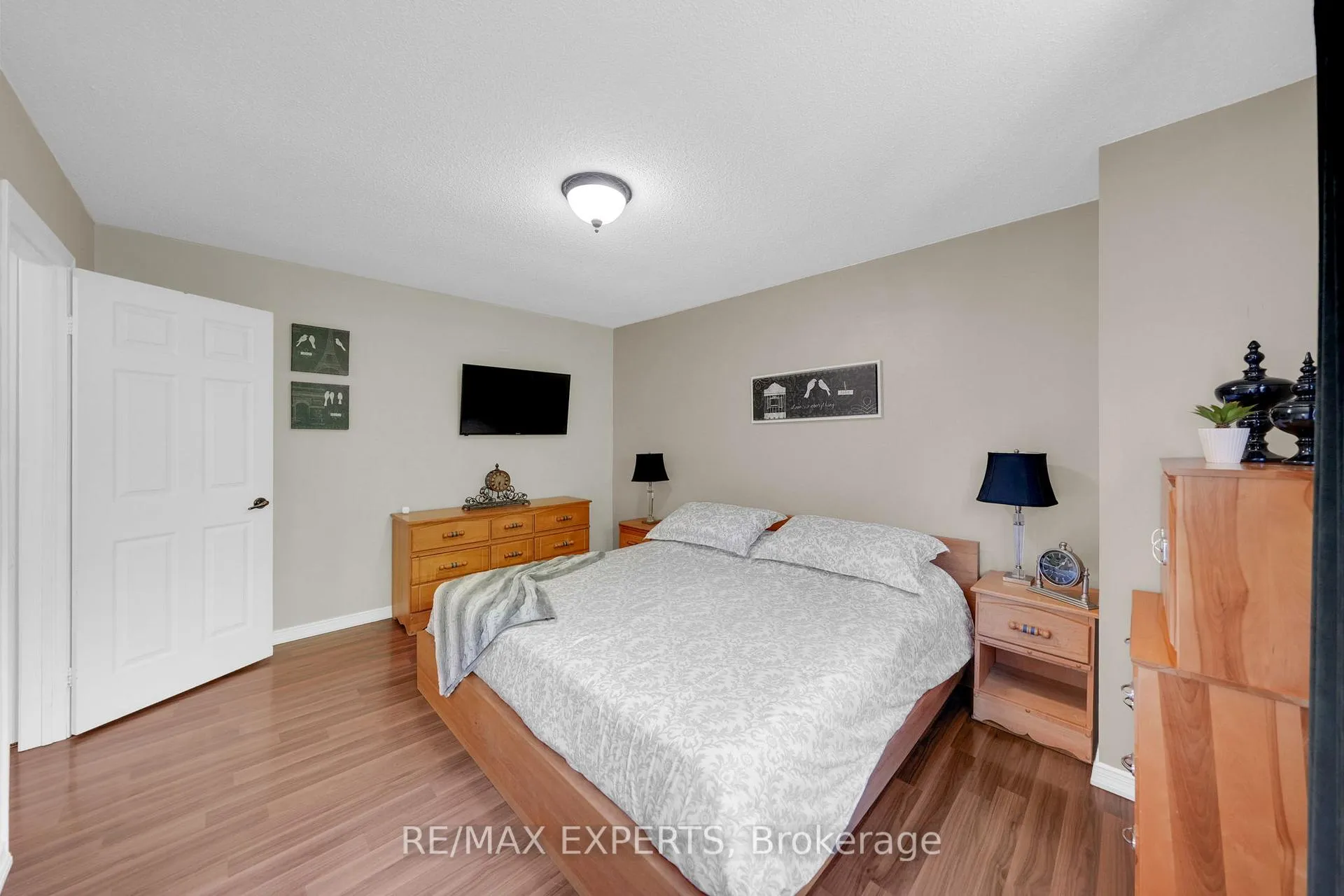 Photo 23 of 176 Conestoga Drive, Brampton, Heart Lake — HOMEH