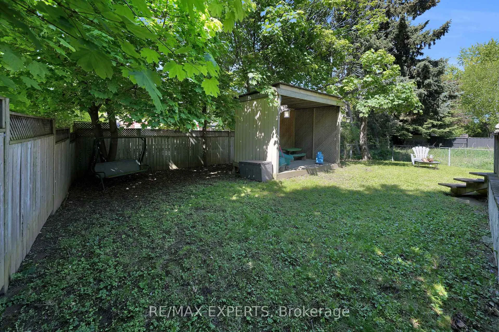 Photo 40 of 176 Conestoga Drive, Brampton, Heart Lake — HOMEH
