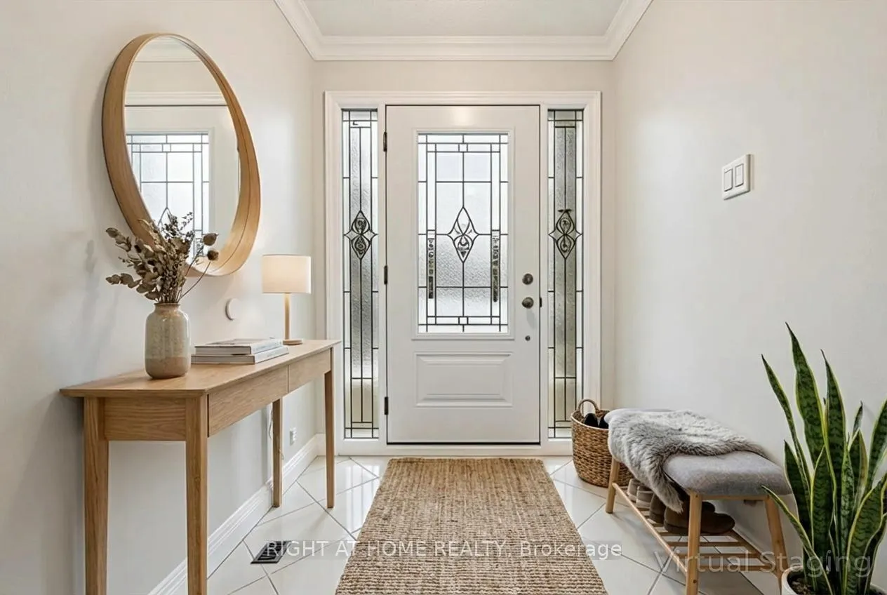 Photo 4 of 2201 Cartier Crescent, Burlington, Brant Hills — HOMEH