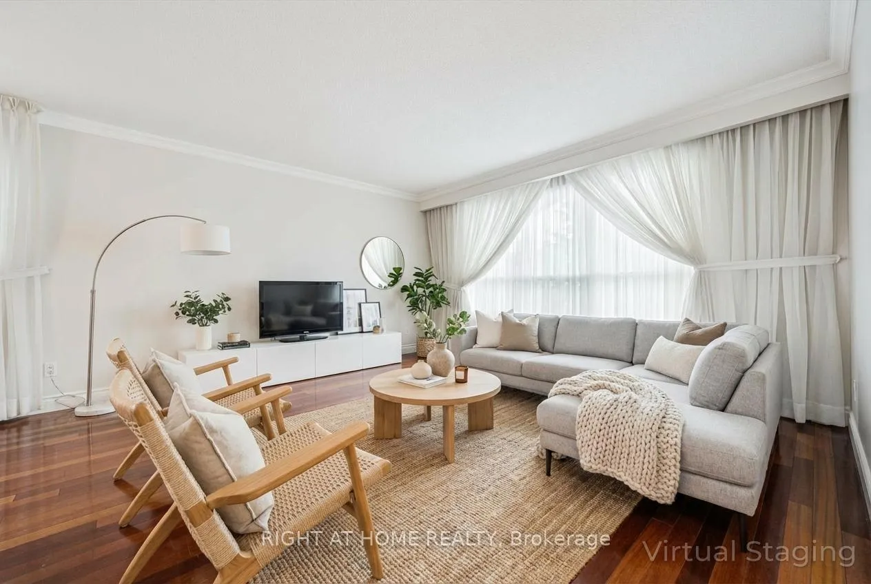 Photo 5 of 2201 Cartier Crescent, Burlington, Brant Hills — HOMEH