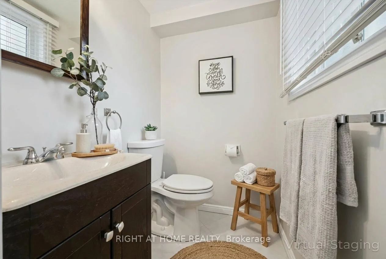 Photo 15 of 2201 Cartier Crescent, Burlington, Brant Hills — HOMEH