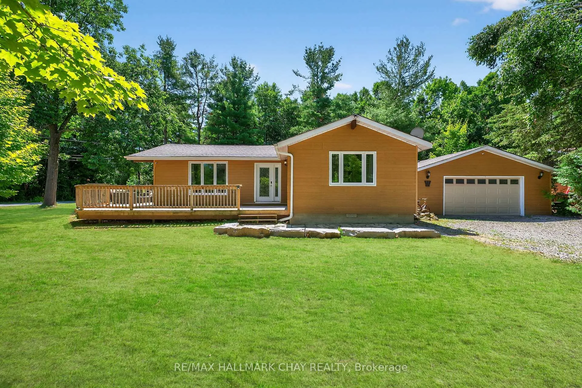 Photo 1 of 135 Big Bay Point Road, Innisfil, Rural Innisfil — HOMEH