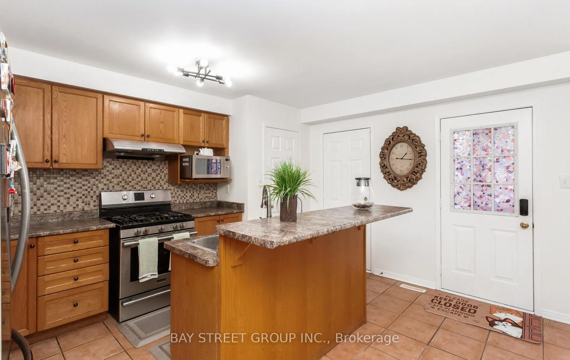 Photo 4 of 1104 Davis Lane, Milton, Dempsey — HOMEH