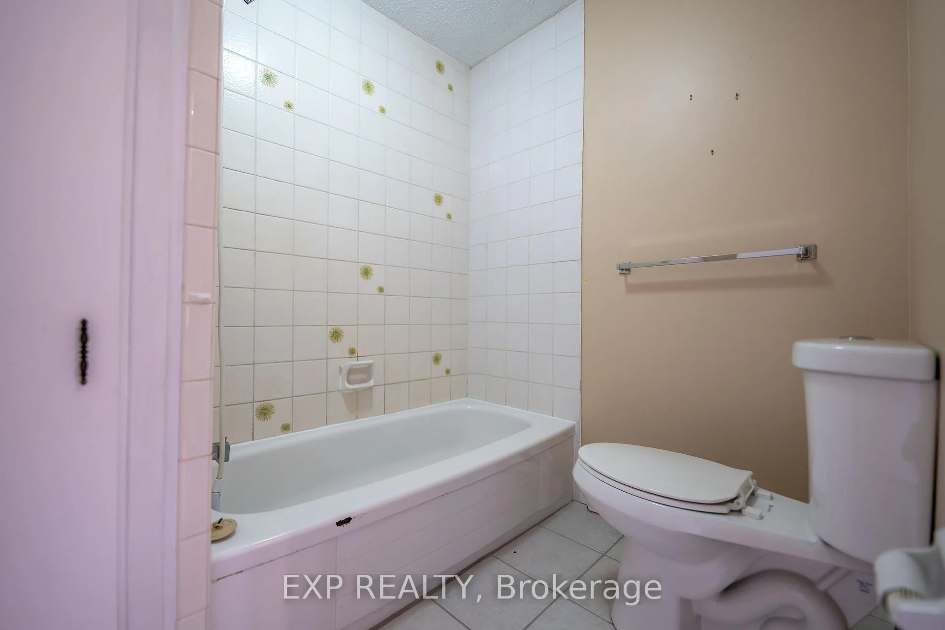 Photo 13 of 384 Limoges Road, The Nation, Limoges — HOMEH