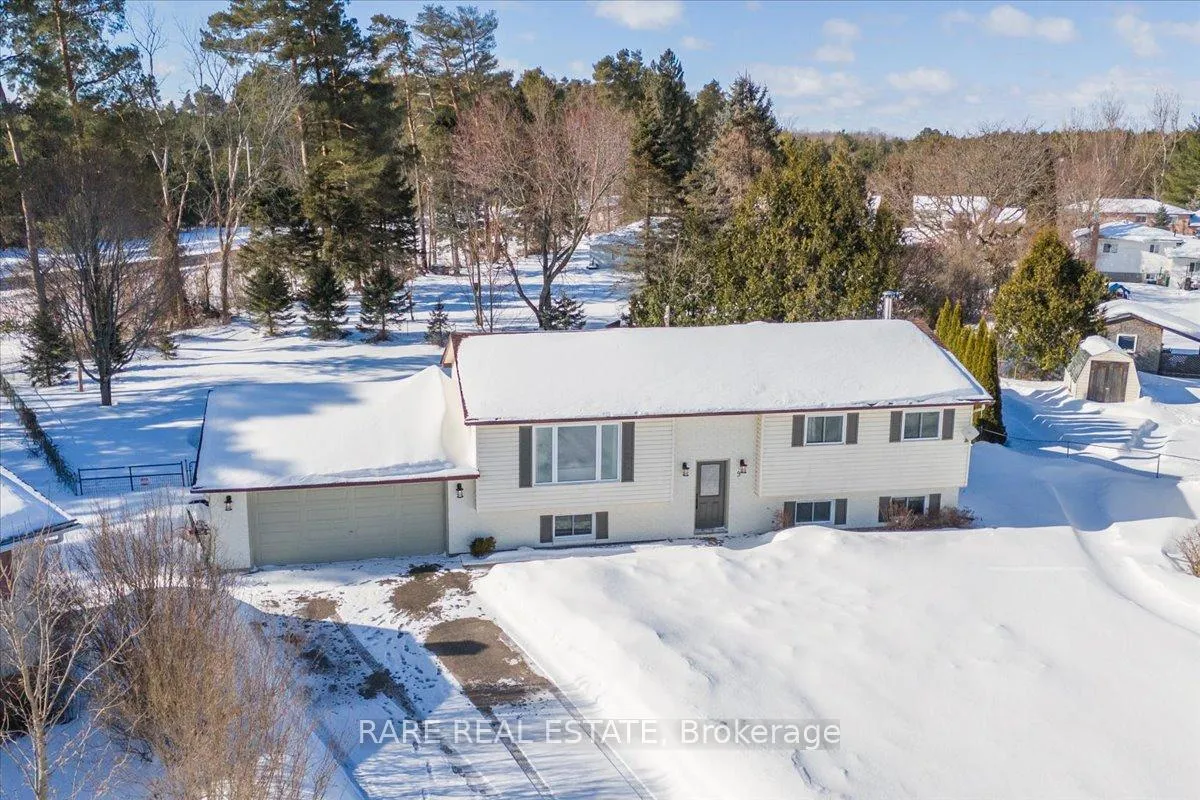 Photo 1 of 9 Tuxedo Court, Clearview, New Lowell — HOMEH