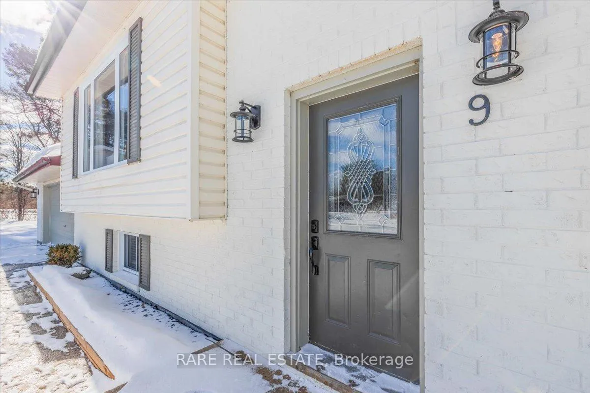 Photo 3 of 9 Tuxedo Court, Clearview, New Lowell — HOMEH