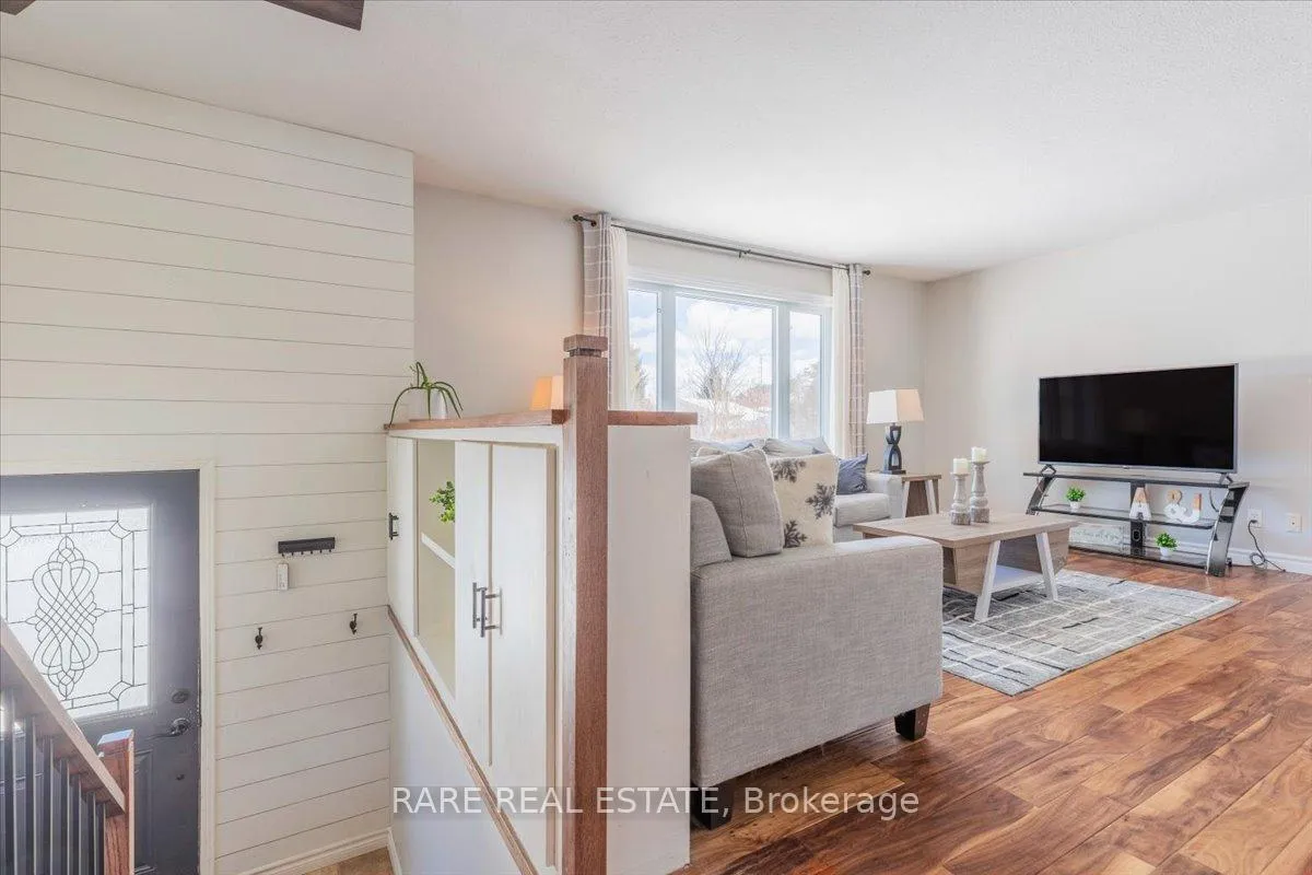 Photo 6 of 9 Tuxedo Court, Clearview, New Lowell — HOMEH