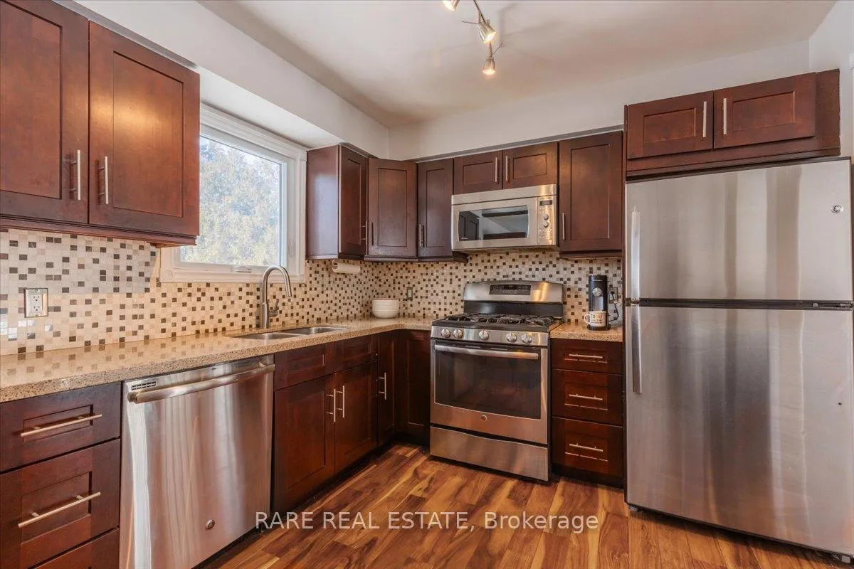 Photo 11 of 9 Tuxedo Court, Clearview, New Lowell — HOMEH