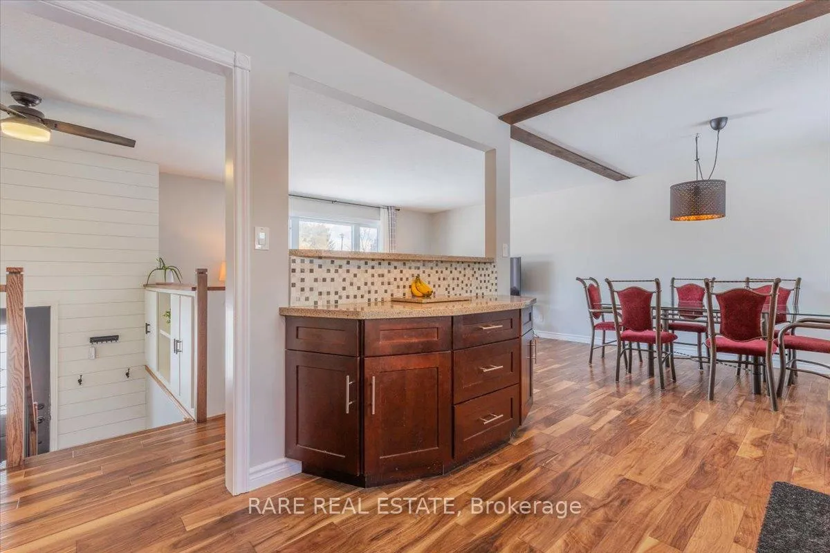 Photo 12 of 9 Tuxedo Court, Clearview, New Lowell — HOMEH