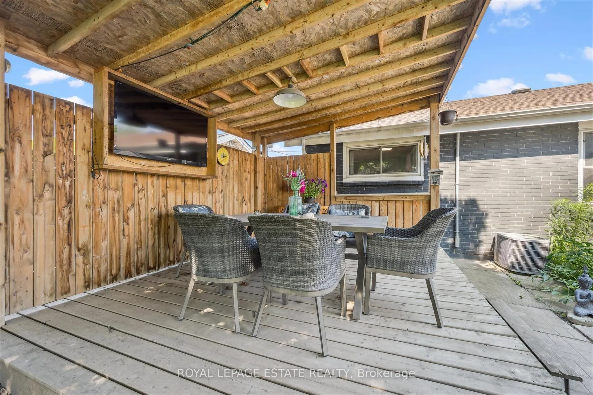 Photo 24 of 57 Nanwood Drive, Brampton, Brampton East — HOMEH