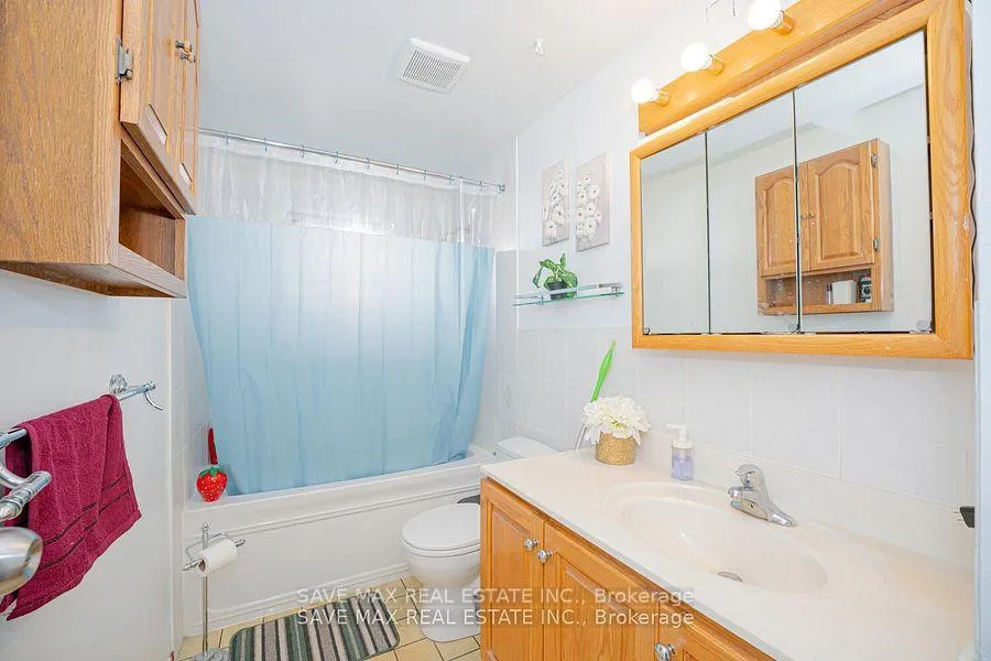 Photo 4 of 2 Geneva Crescent, Brampton, Northgate — HOMEH
