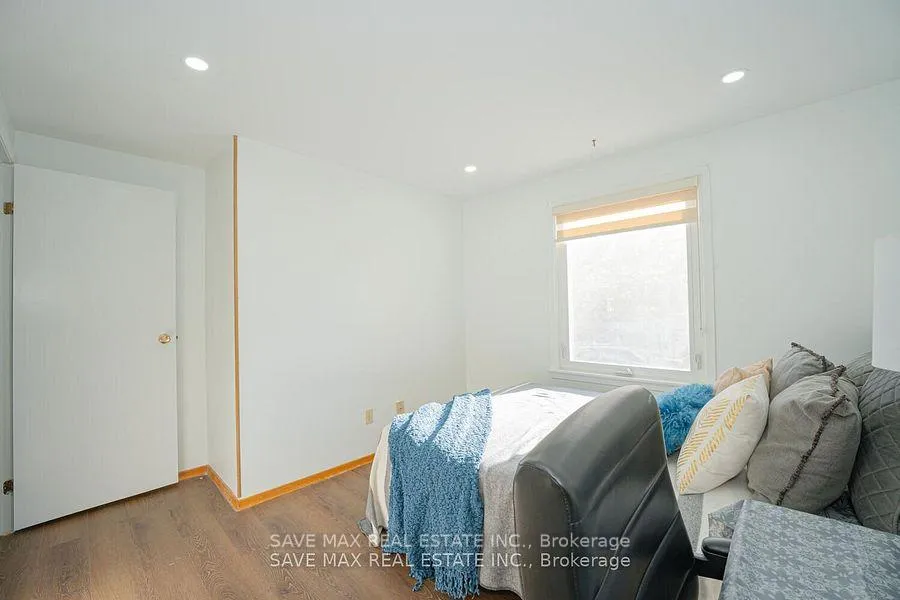 Photo 9 of 2 Geneva Crescent, Brampton, Northgate — HOMEH