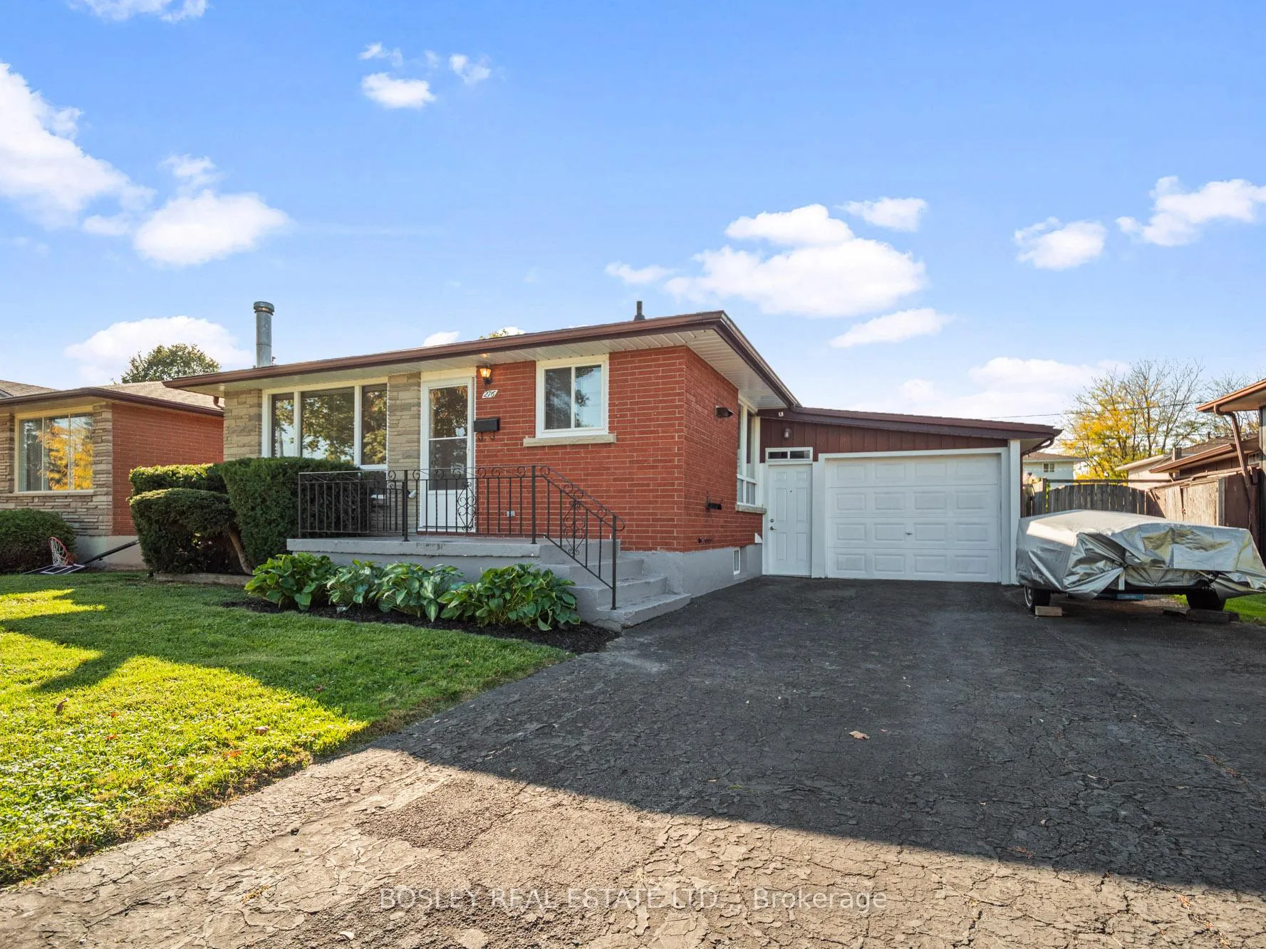 Photo 1 of 276 Gross Avenue, Welland, Broadway — HOMEH
