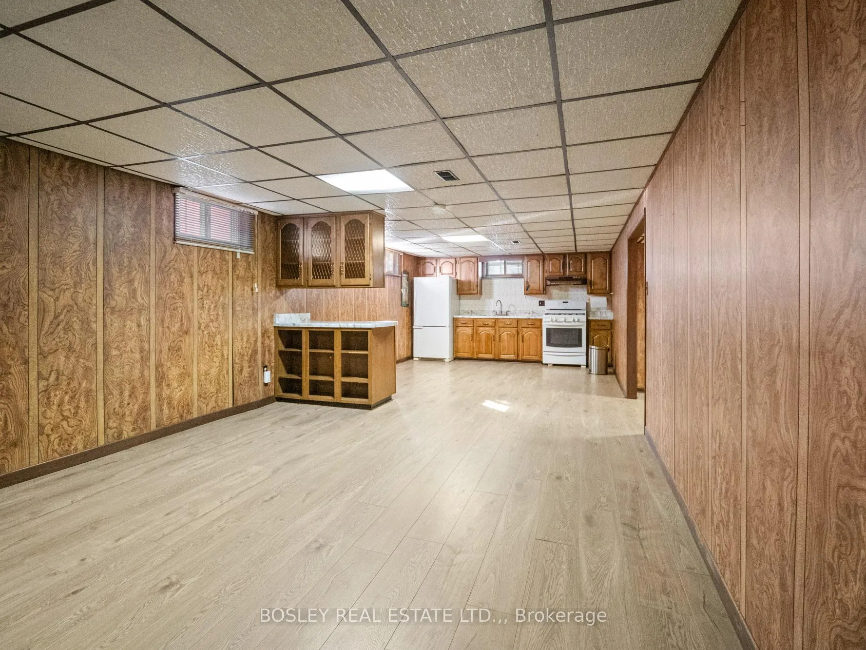 Photo 17 of 276 Gross Avenue, Welland, Broadway — HOMEH