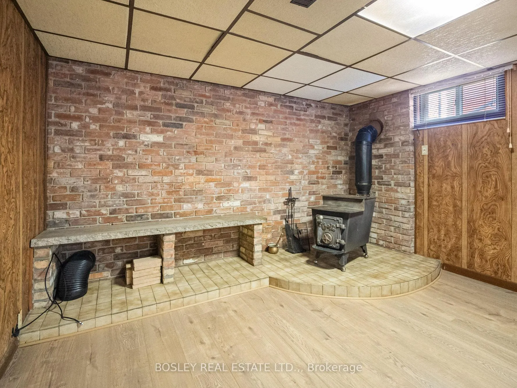 Photo 18 of 276 Gross Avenue, Welland, Broadway — HOMEH