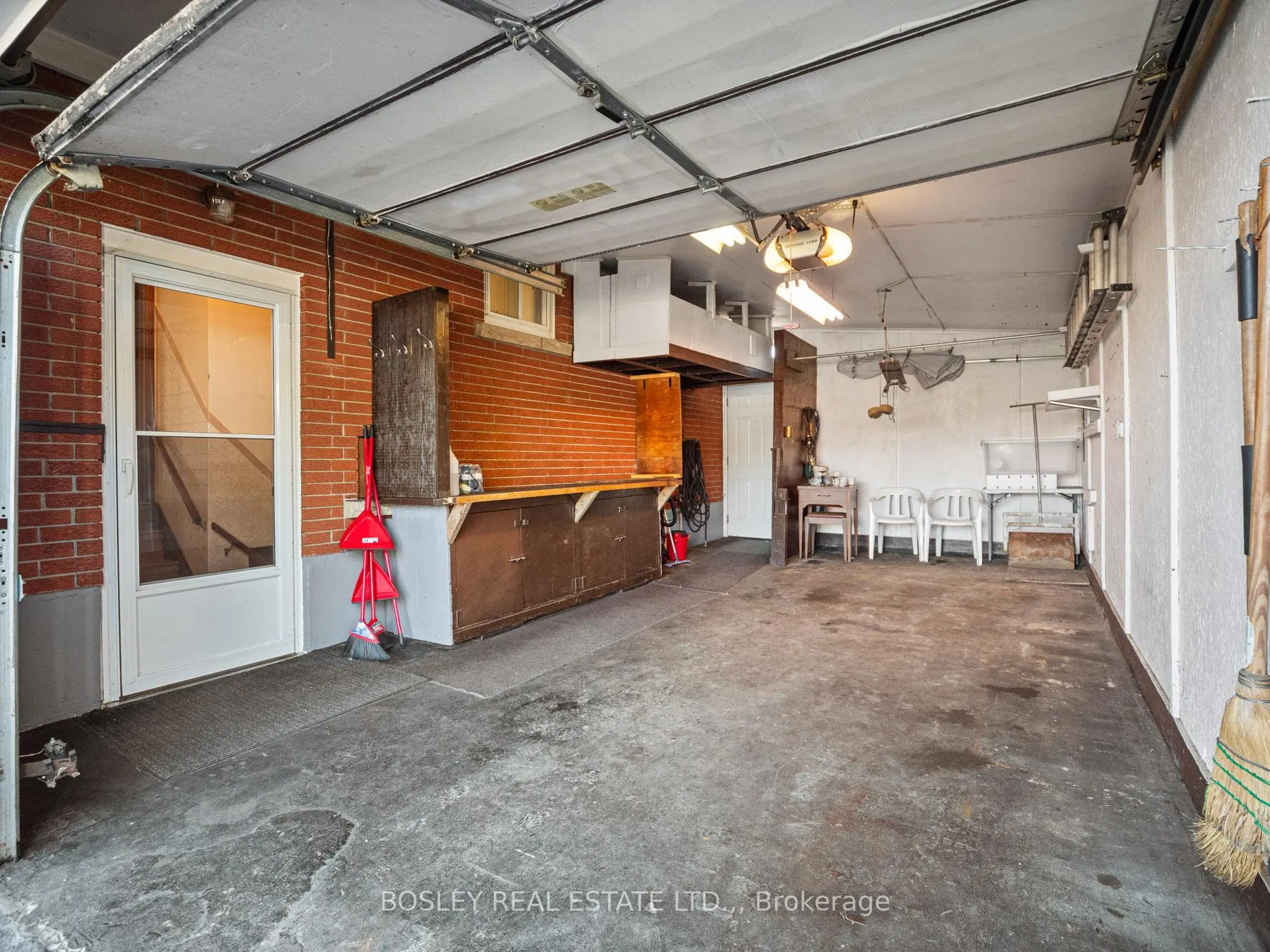 Photo 27 of 276 Gross Avenue, Welland, Broadway — HOMEH