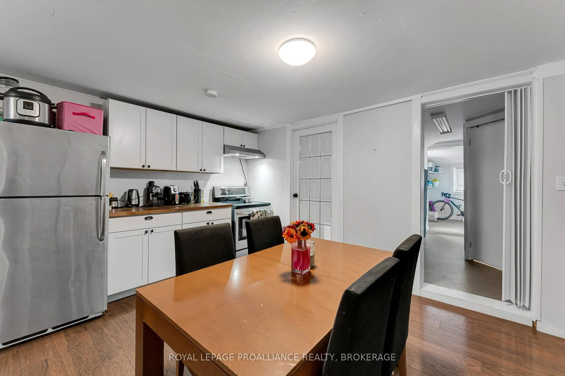 Photo 11 of 318 Sydenham Street, Kingston, East of Sir John A. Blvd — HOMEH