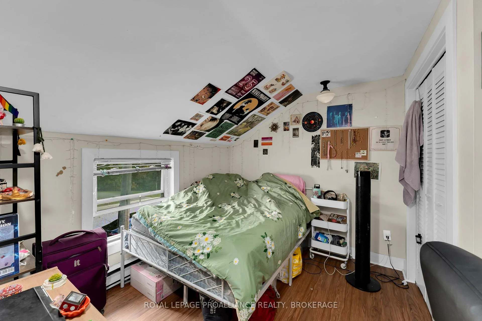 Photo 20 of 318 Sydenham Street, Kingston, East of Sir John A. Blvd — HOMEH