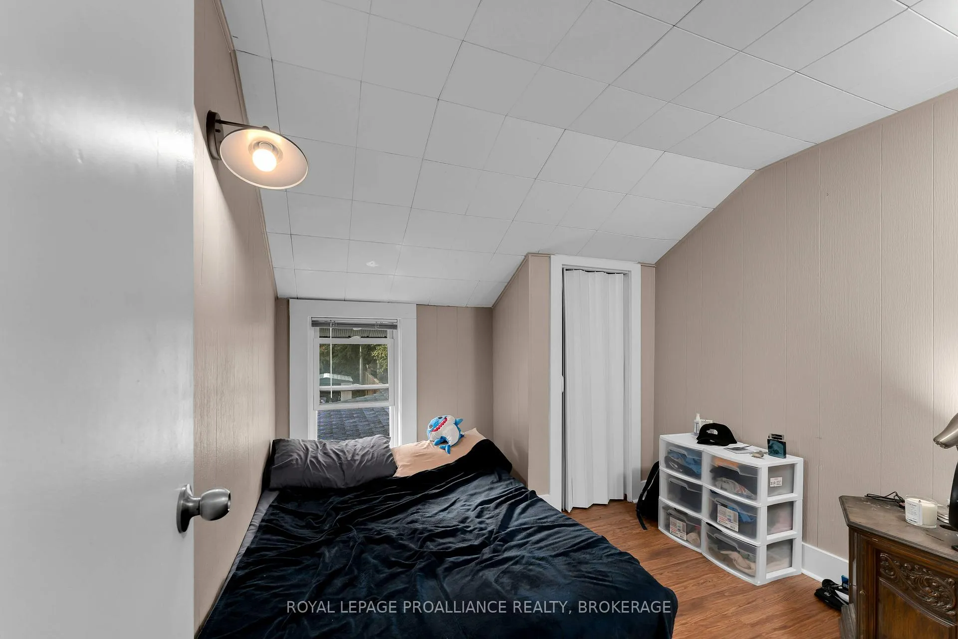 Photo 22 of 318 Sydenham Street, Kingston, East of Sir John A. Blvd — HOMEH