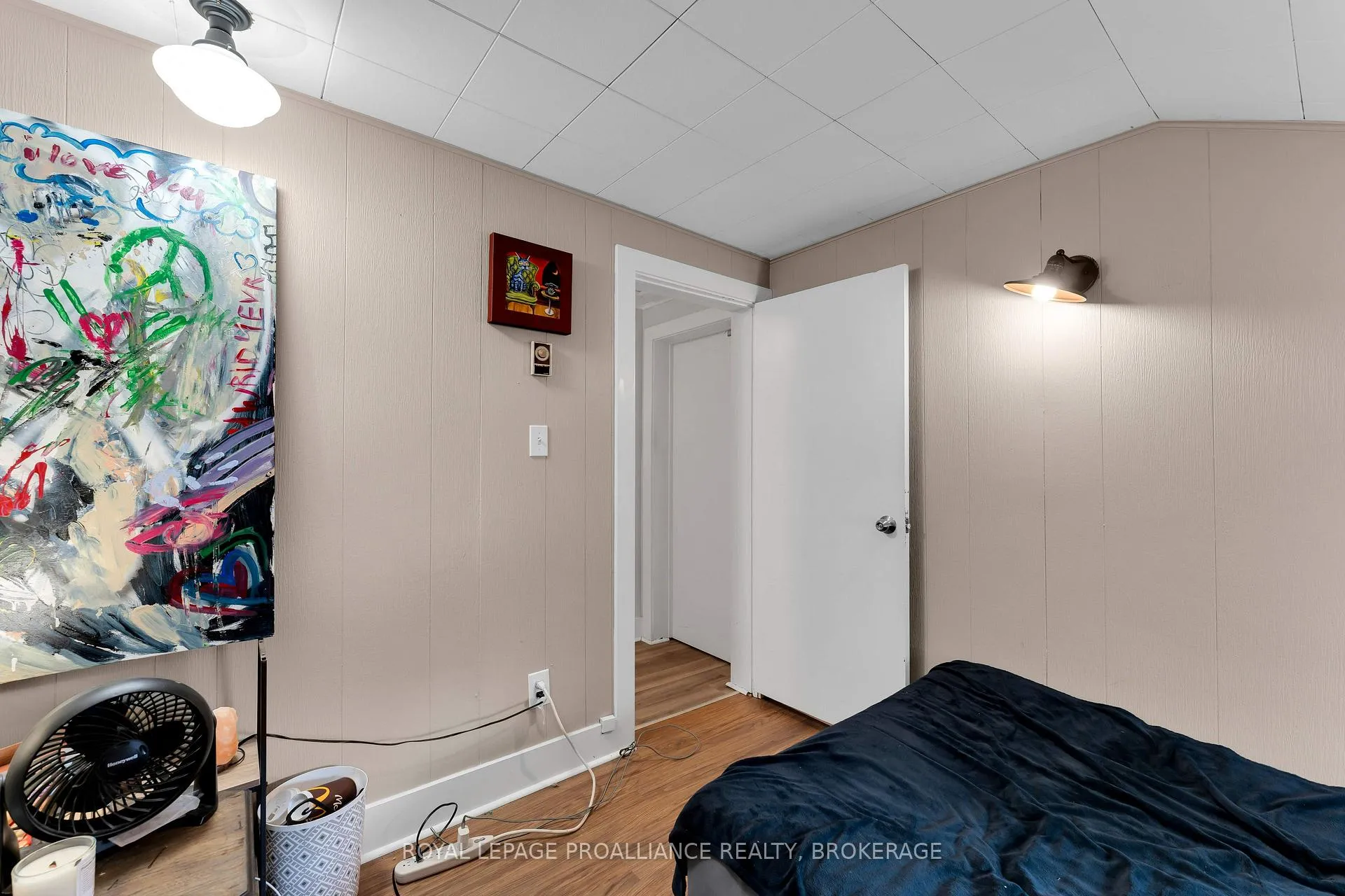 Photo 23 of 318 Sydenham Street, Kingston, East of Sir John A. Blvd — HOMEH