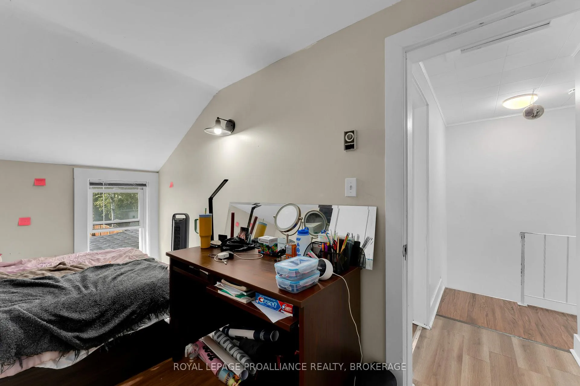 Photo 25 of 318 Sydenham Street, Kingston, East of Sir John A. Blvd — HOMEH