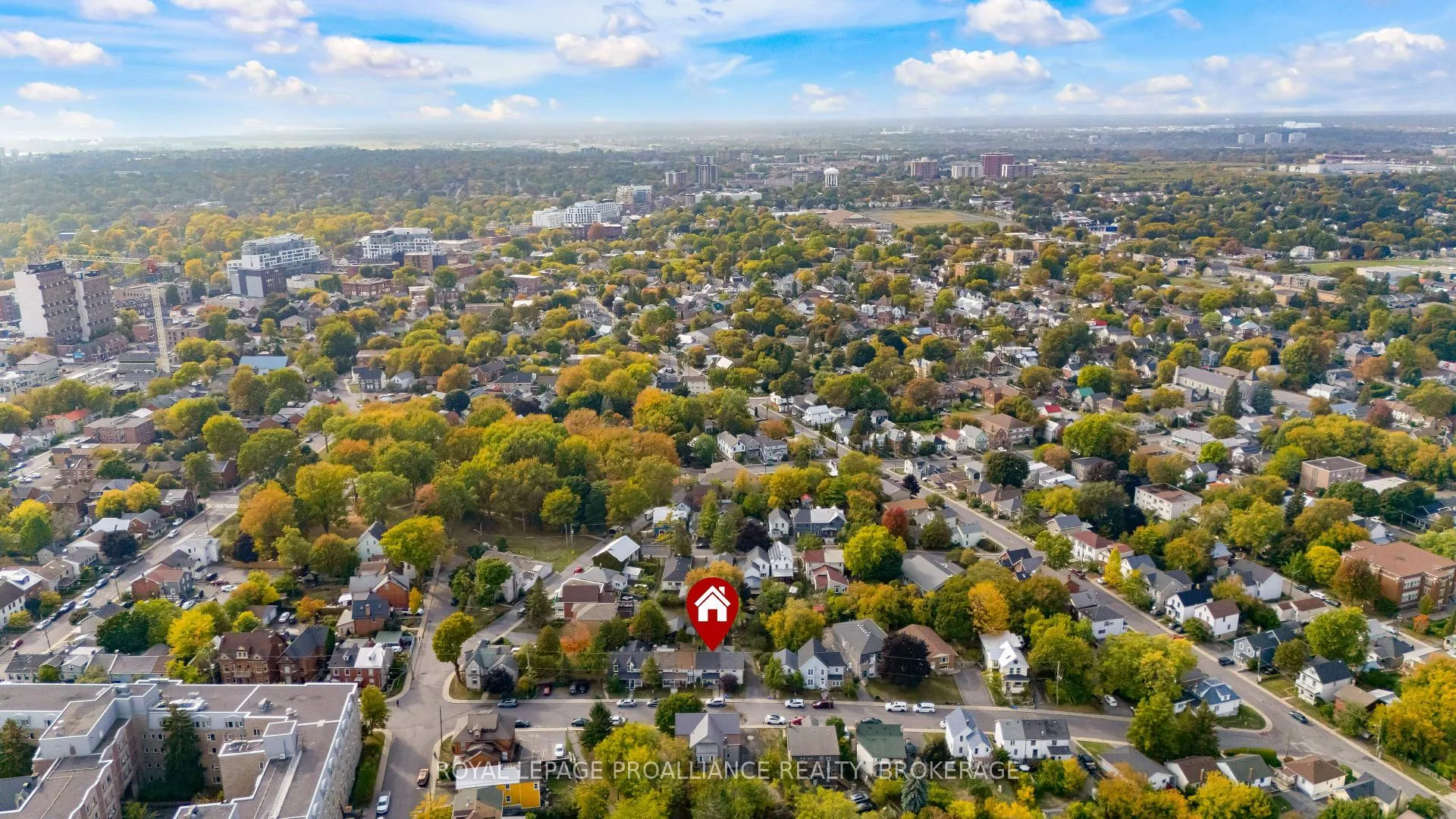 Photo 32 of 318 Sydenham Street, Kingston, East of Sir John A. Blvd — HOMEH