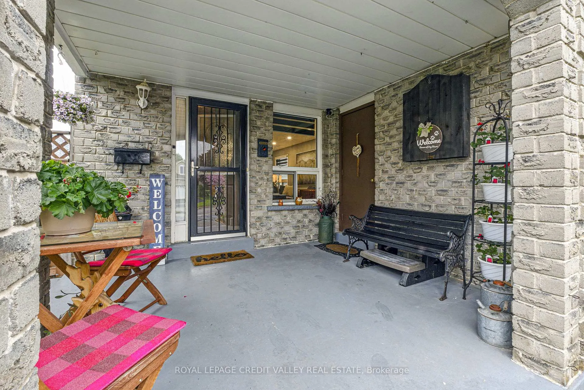 Photo 3 of 24 Sandmere Avenue, Brampton, Heart Lake West — HOMEH