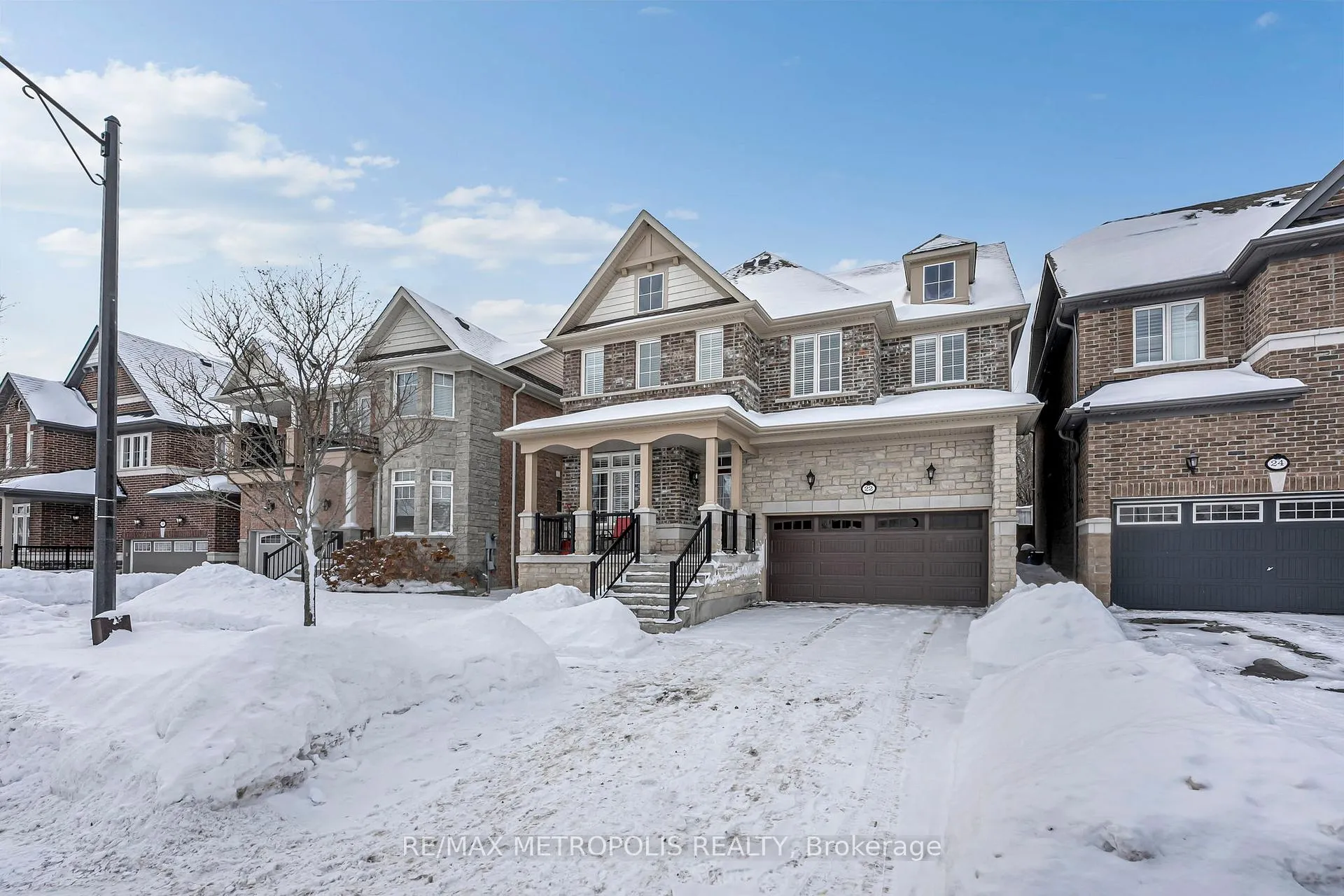 Photo 1 of 22 Bignell Crescent, Ajax, Northeast Ajax — HOMEH