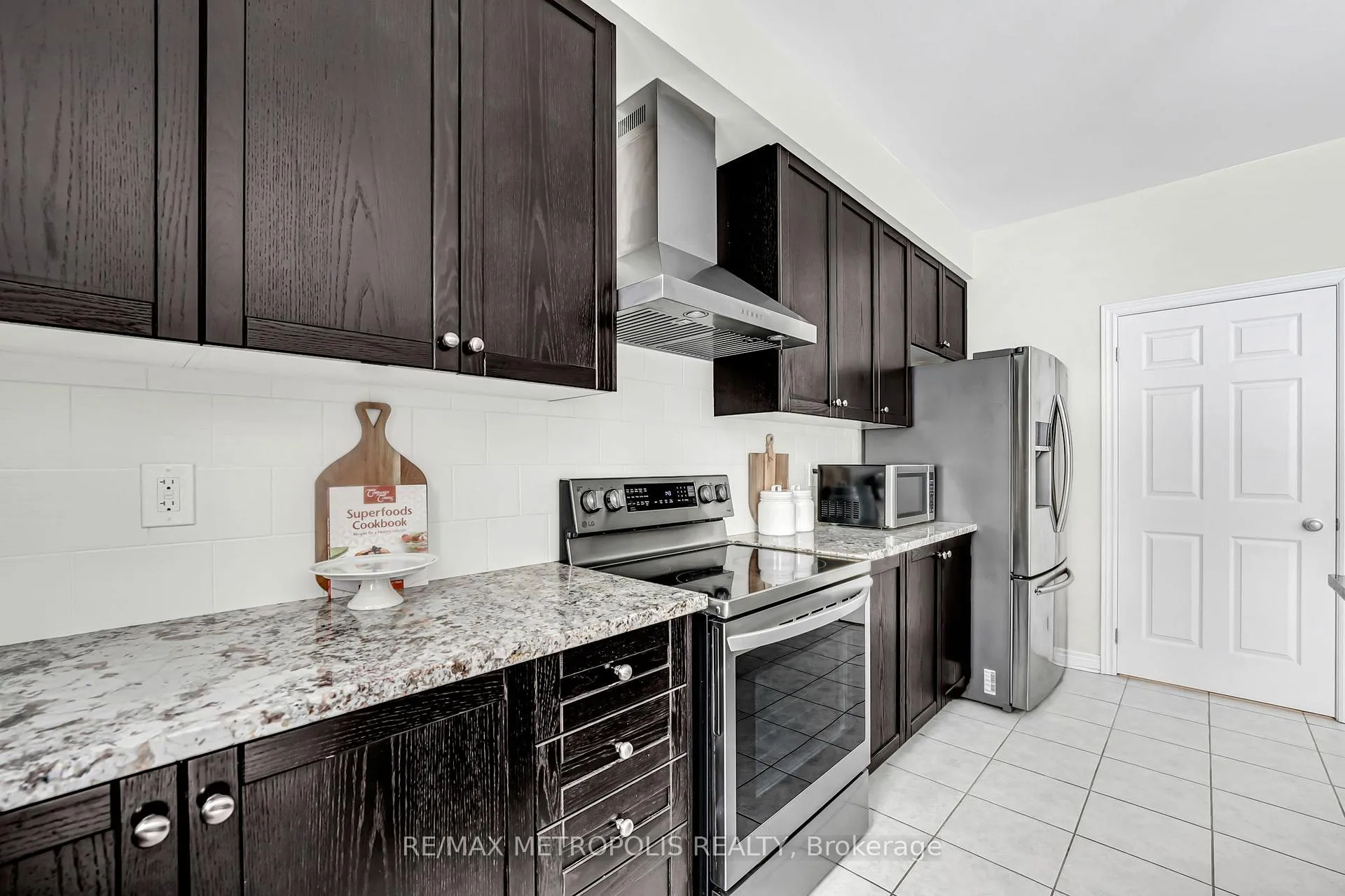 Photo 11 of 22 Bignell Crescent, Ajax, Northeast Ajax — HOMEH