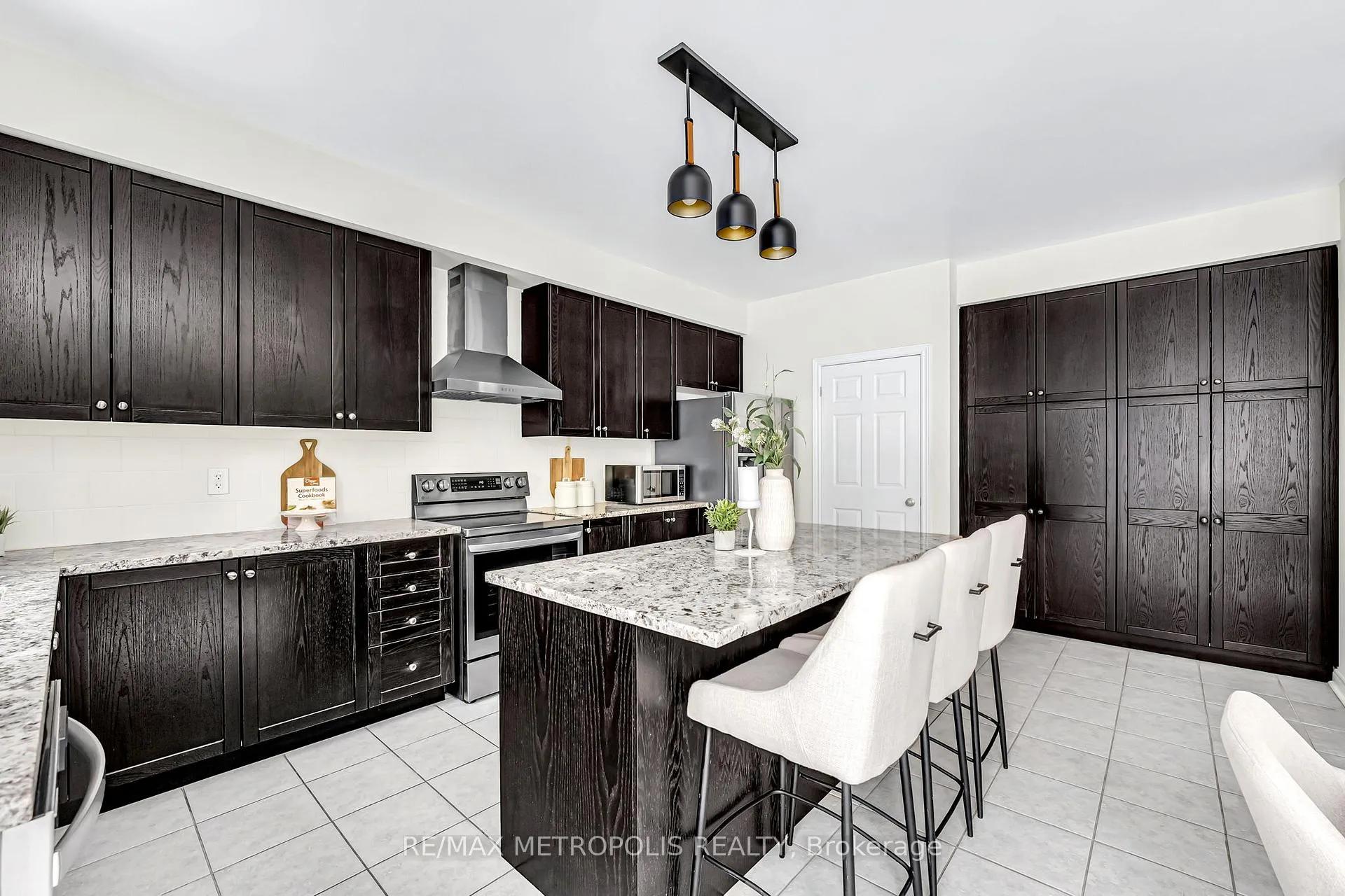 Photo 12 of 22 Bignell Crescent, Ajax, Northeast Ajax — HOMEH