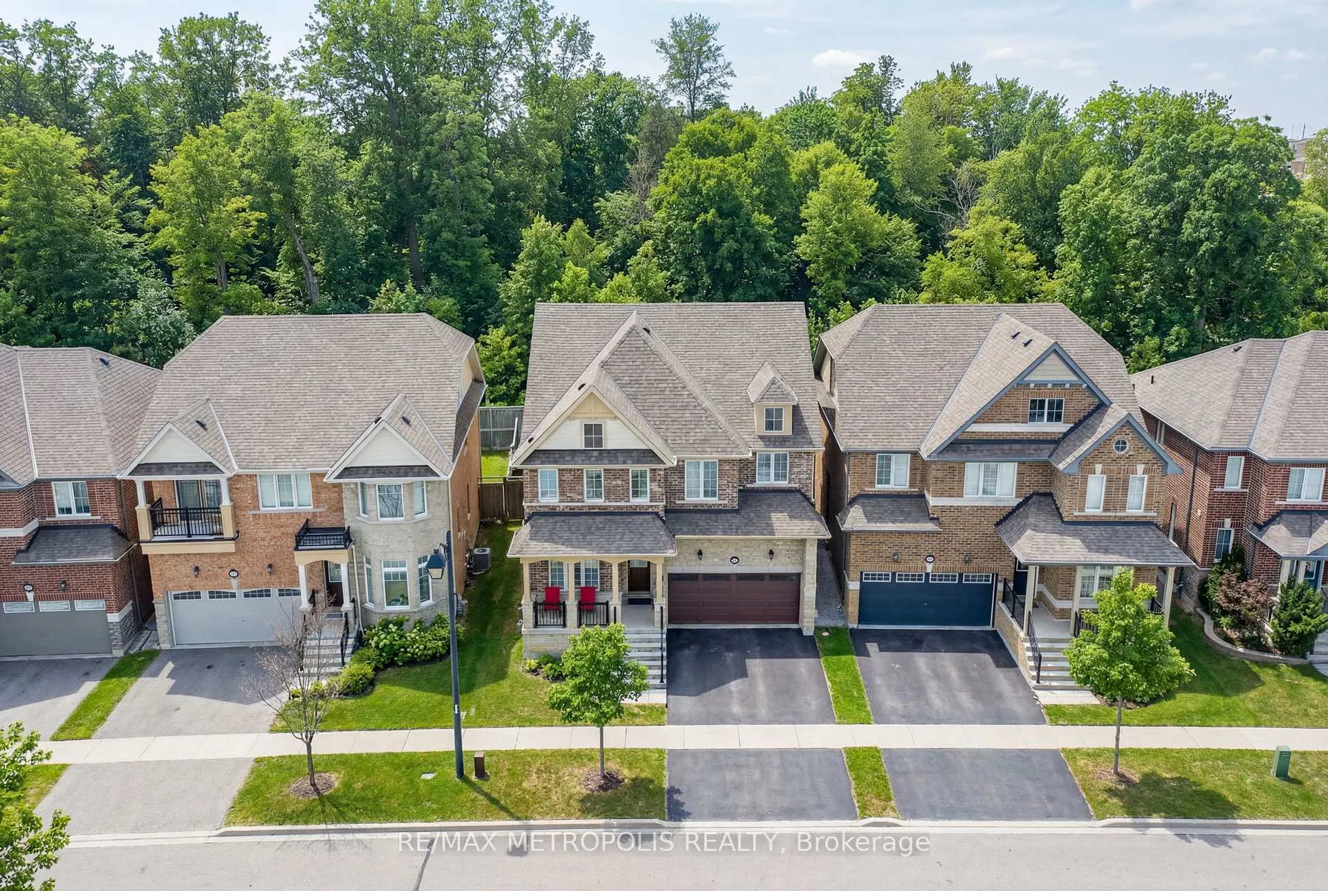 Photo 36 of 22 Bignell Crescent, Ajax, Northeast Ajax — HOMEH
