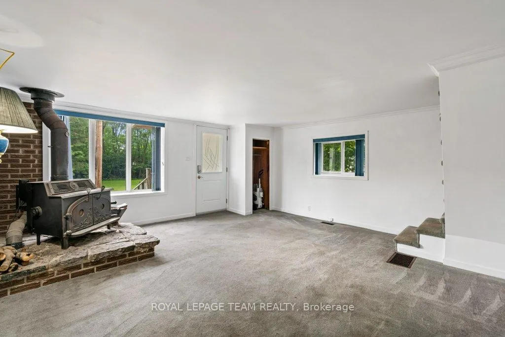 Photo 7 of 12345 Oak Valley Road, North Dundas, North Dundas (Winchester) Twp — HOMEH