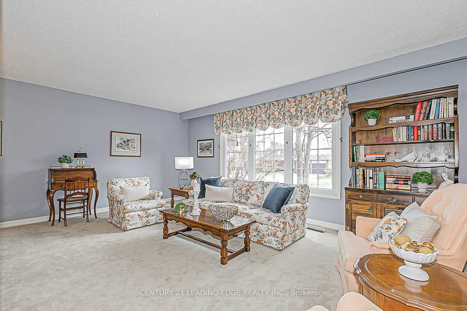 Photo 3 of 152 Ramona Boulevard, Markham, Markham Village — HOMEH