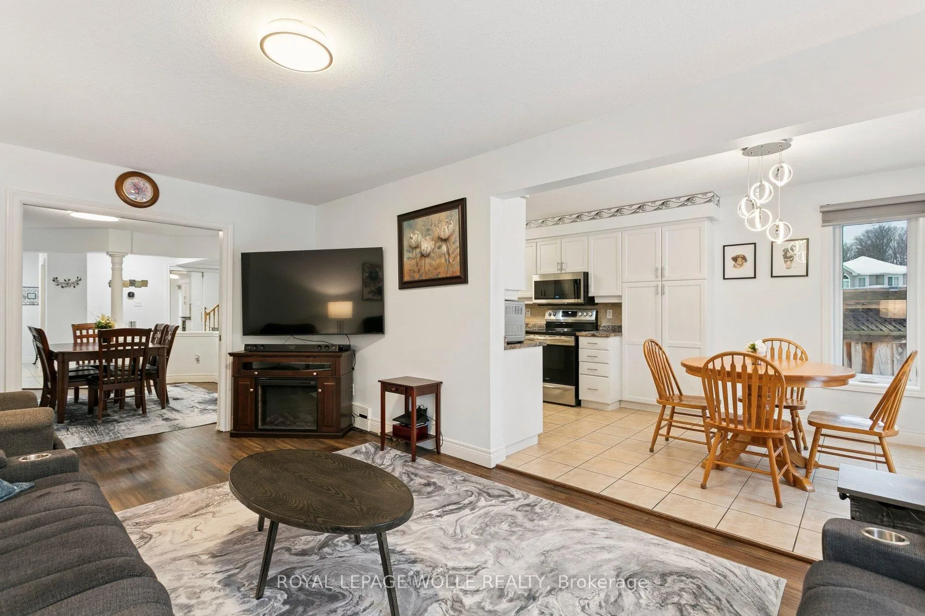 Photo 12 of 6 Heatherwood Place, Kitchener — HOMEH