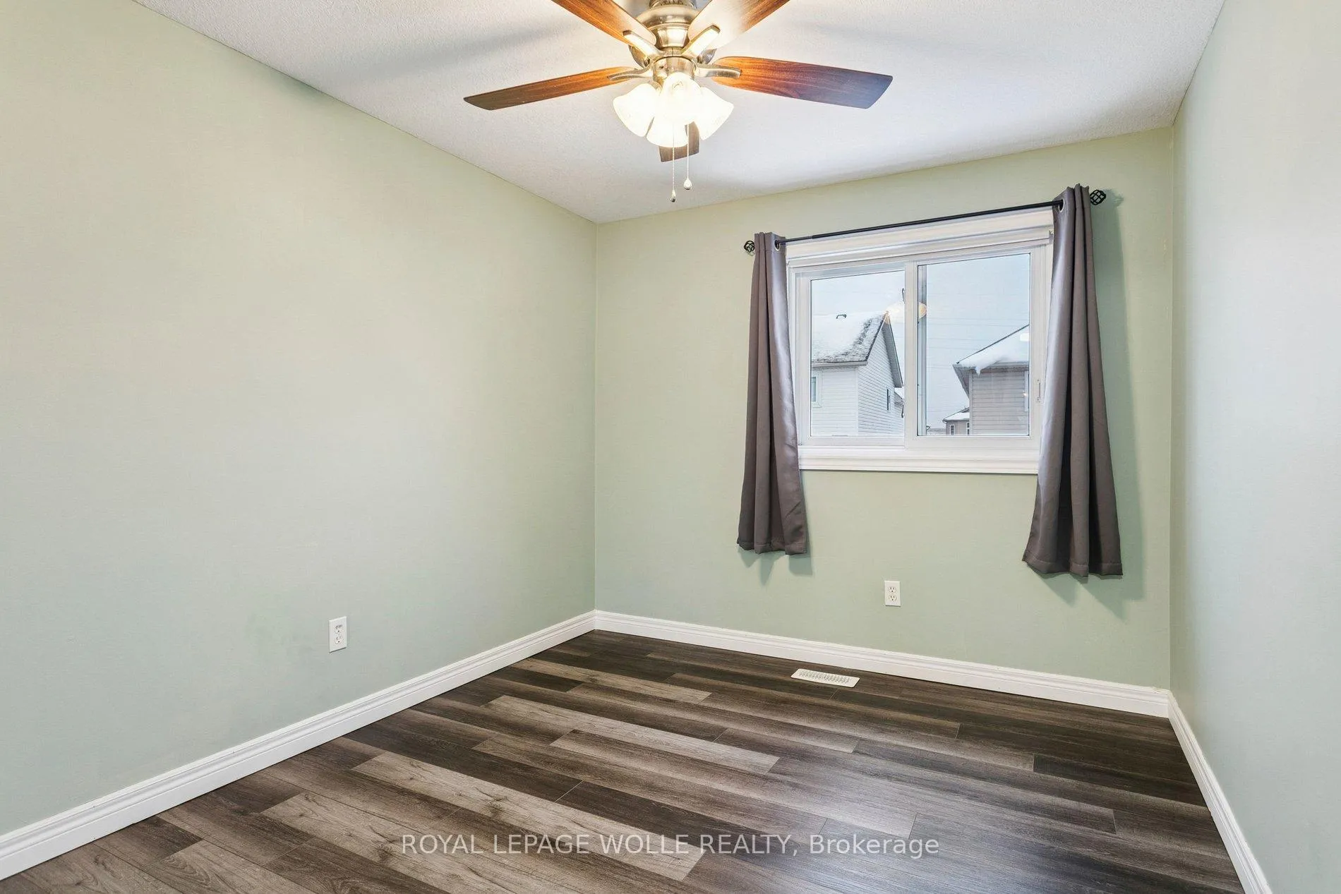 Photo 22 of 6 Heatherwood Place, Kitchener — HOMEH