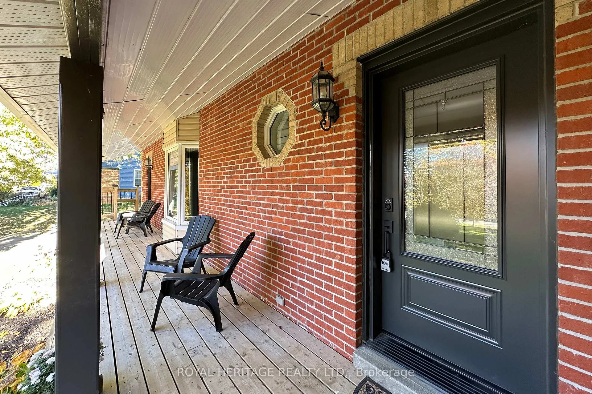Photo 2 of 31 Ambleside Drive, Scugog, Rural Scugog — HOMEH