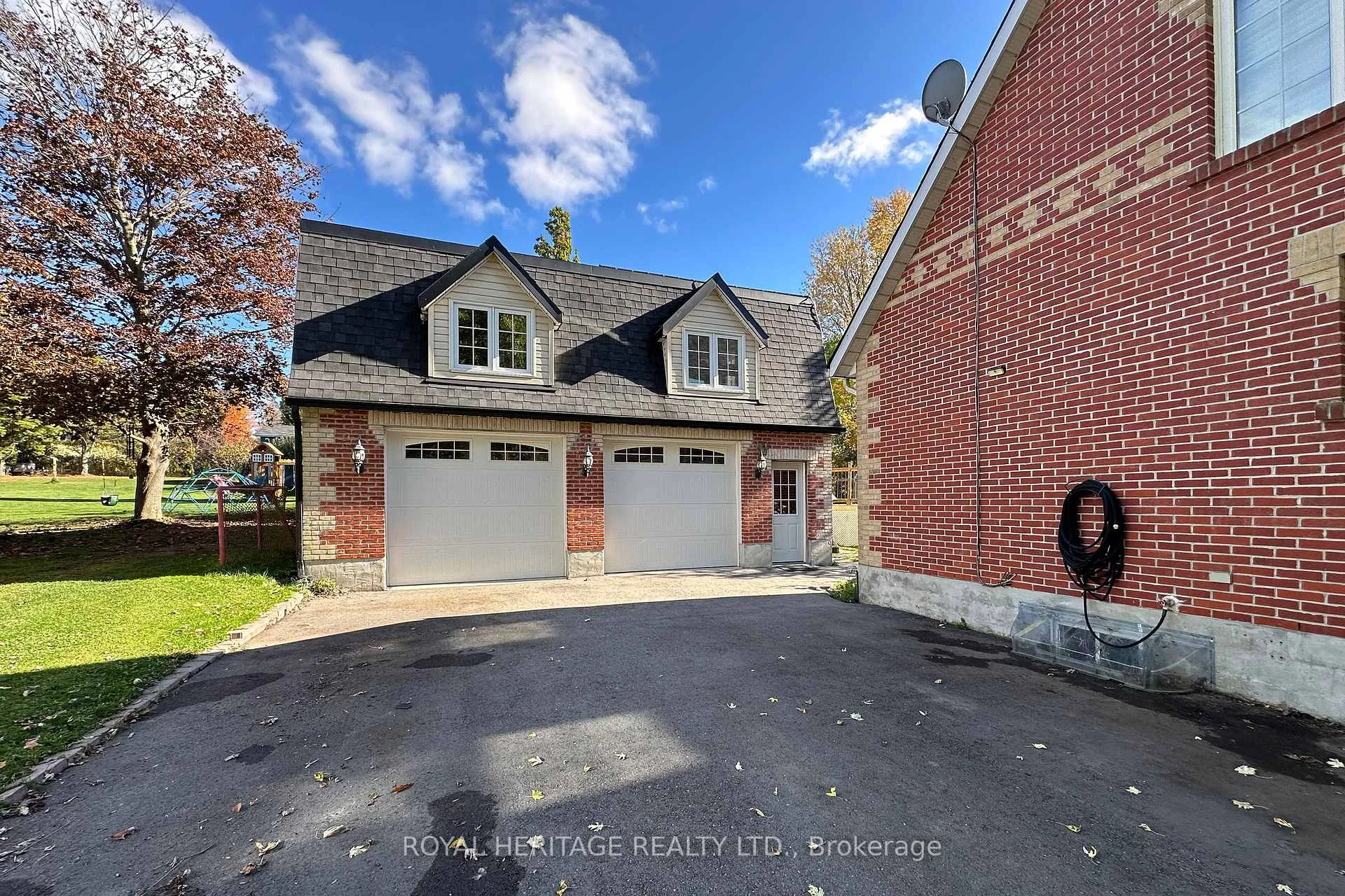 Photo 4 of 31 Ambleside Drive, Scugog, Rural Scugog — HOMEH