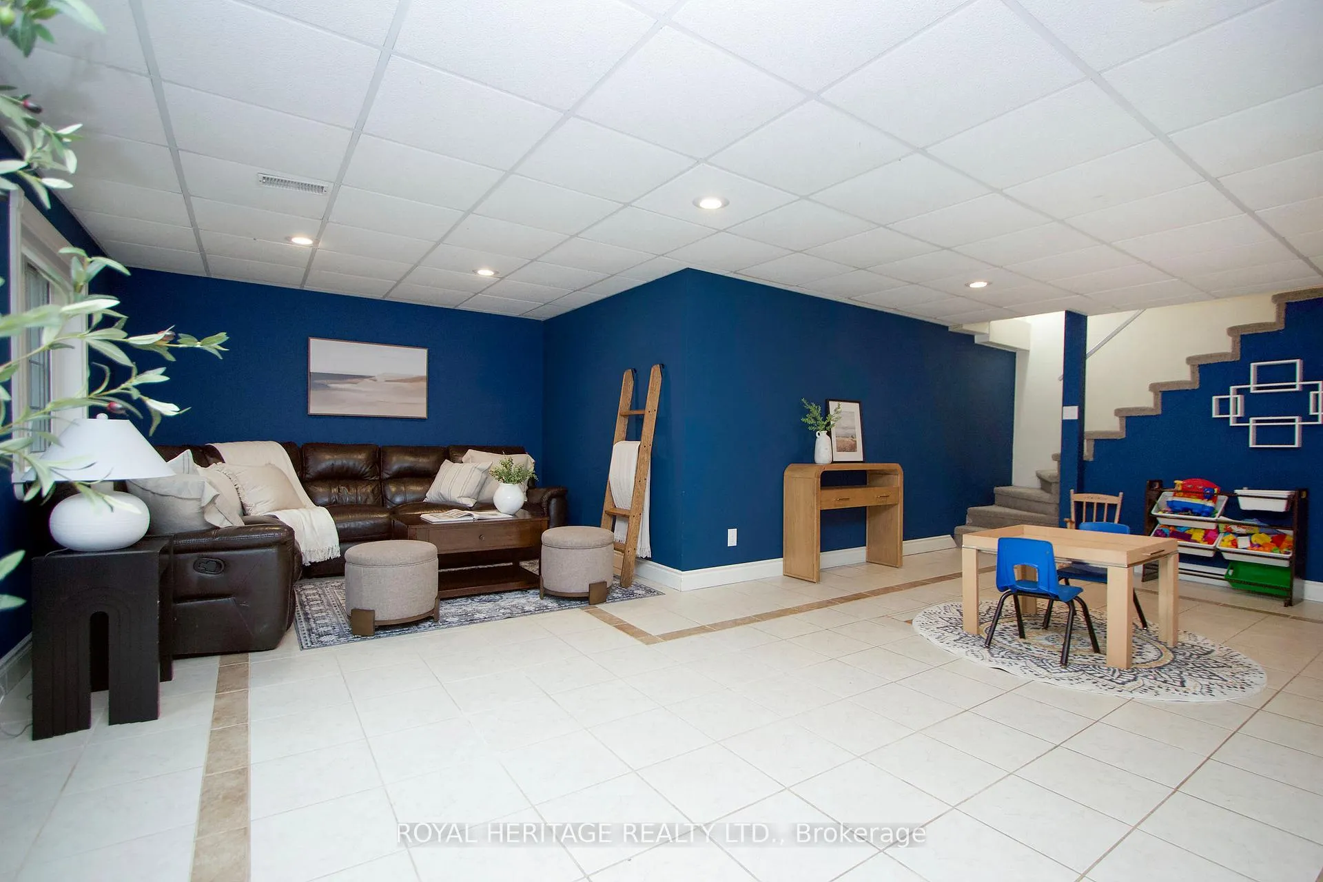 Photo 28 of 31 Ambleside Drive, Scugog, Rural Scugog — HOMEH
