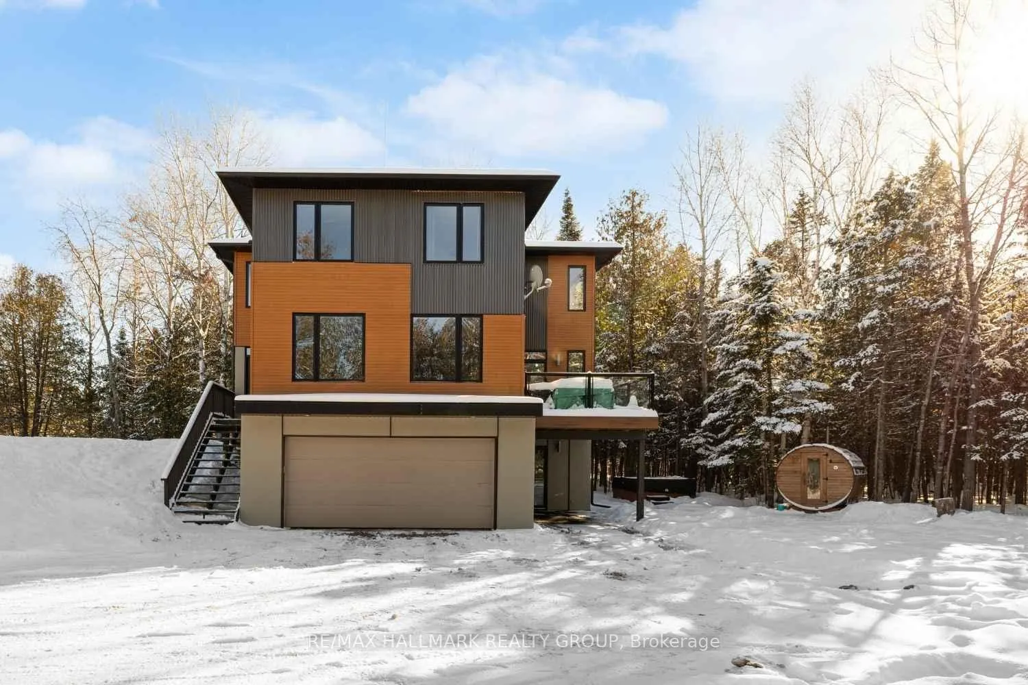 Photo 1 of 3311 Barlow Crescent, Ottawa, Dunrobin Shores — HOMEH