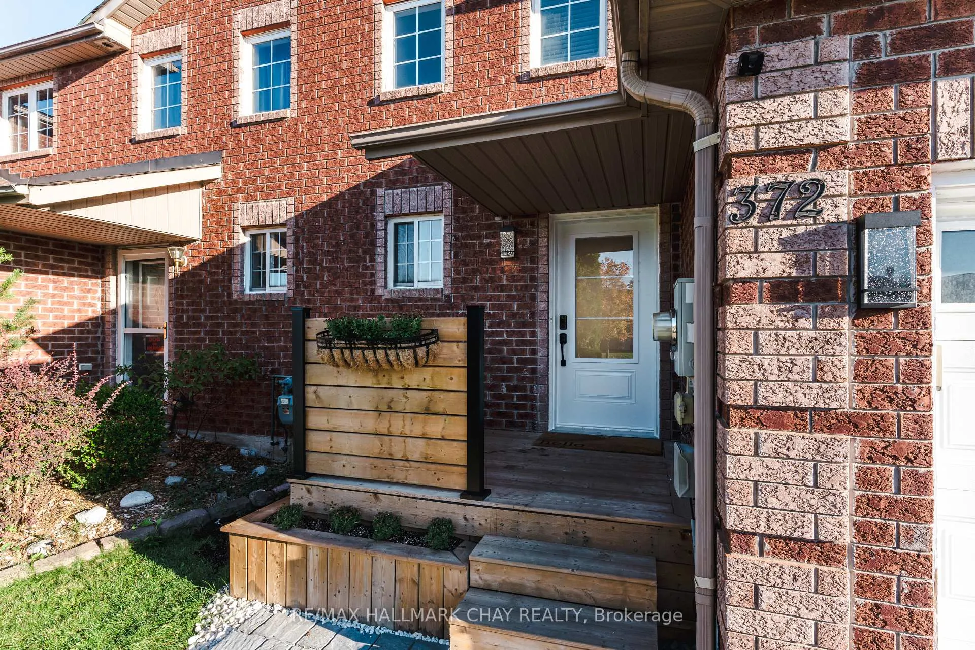 Photo 5 of 372 Dunsmore Lane, Barrie, Georgian Drive — HOMEH