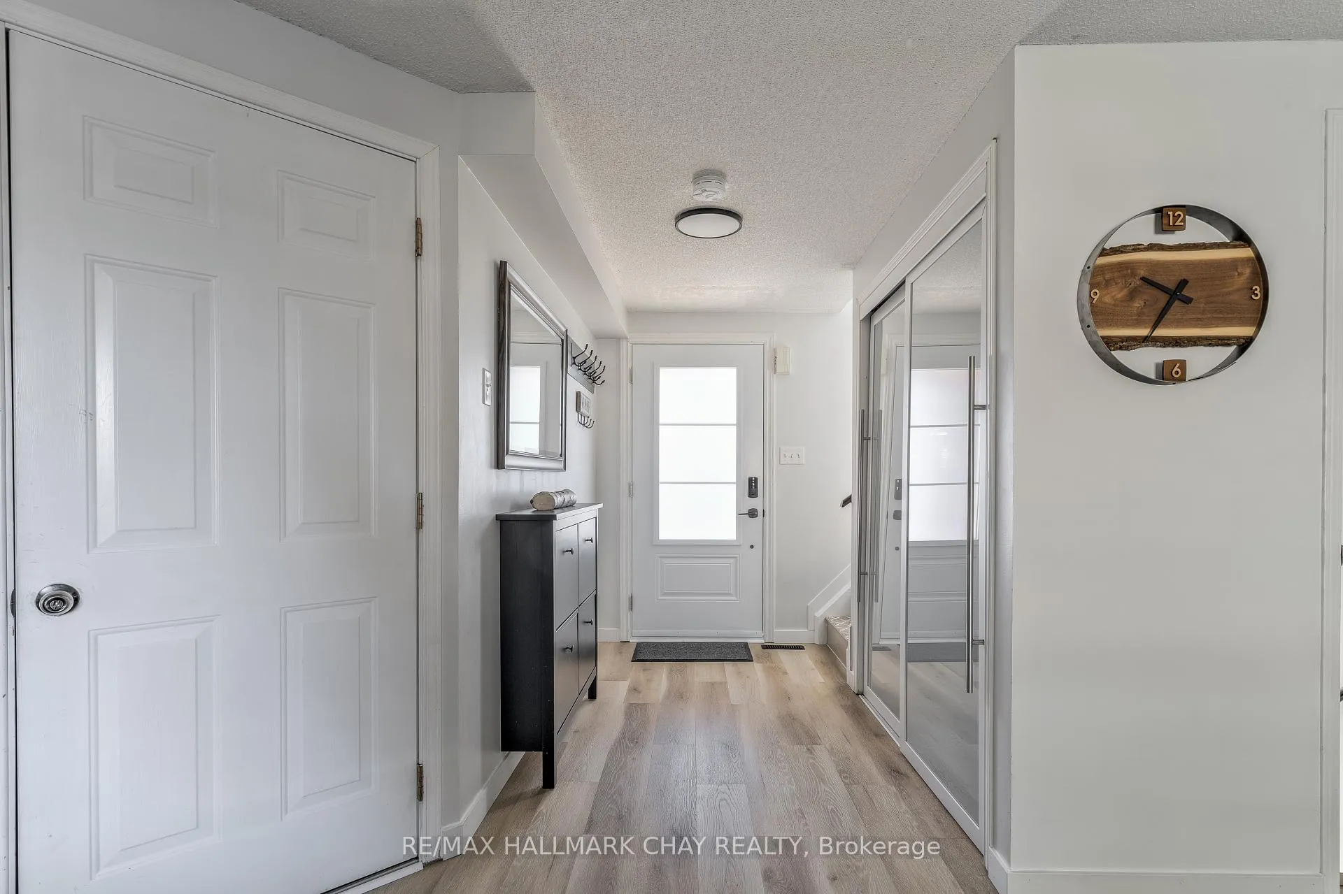 Photo 6 of 372 Dunsmore Lane, Barrie, Georgian Drive — HOMEH