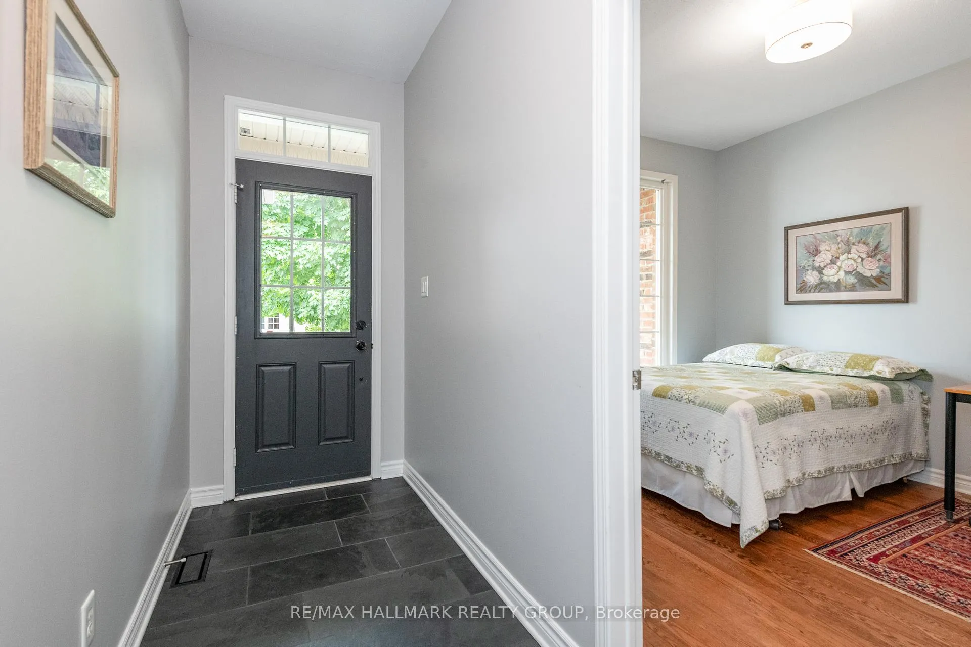 Photo 4 of 102 Kelso Private, Ottawa, Barrhaven - Stonebridge — HOMEH
