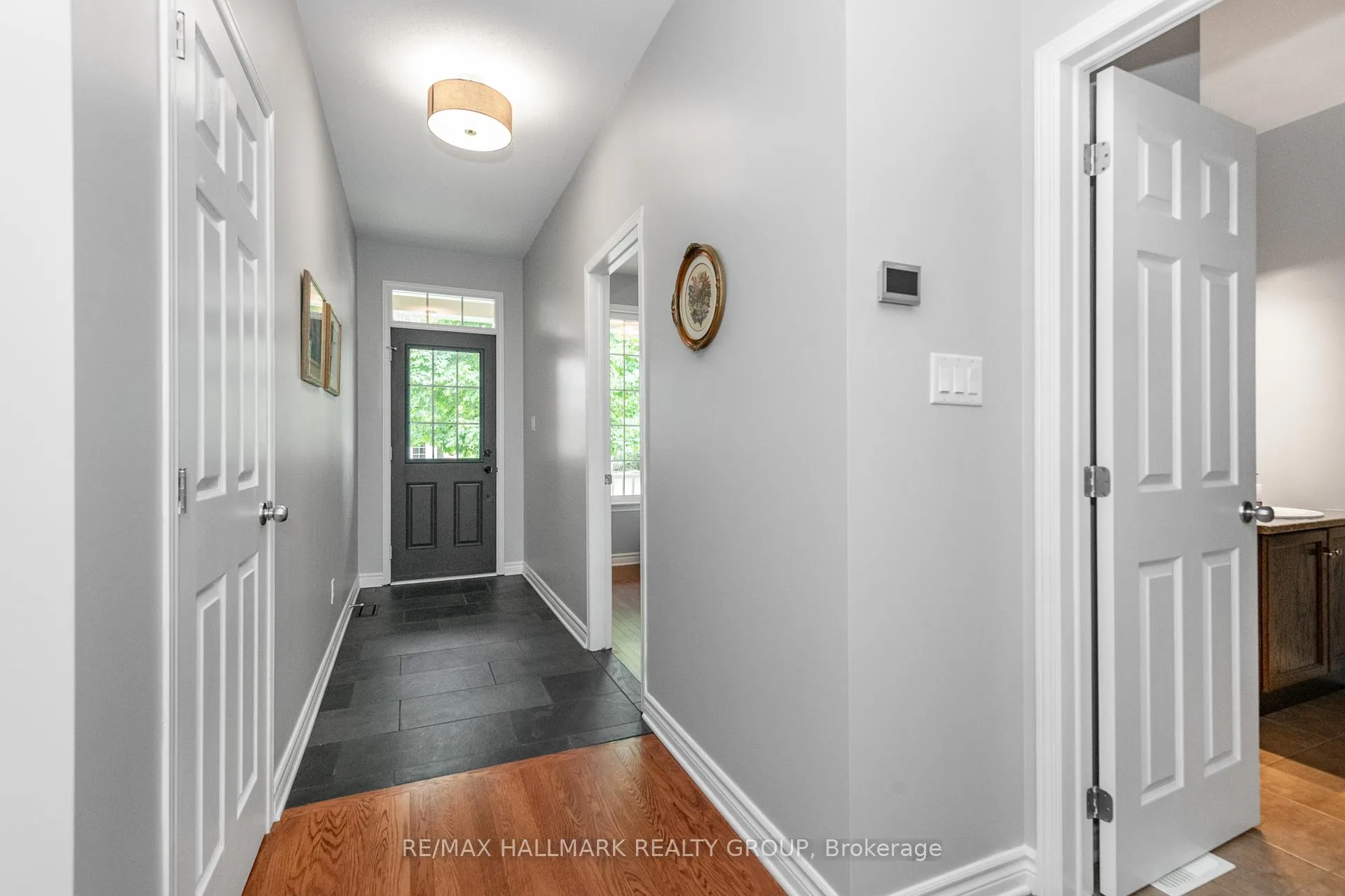 Photo 5 of 102 Kelso Private, Ottawa, Barrhaven - Stonebridge — HOMEH