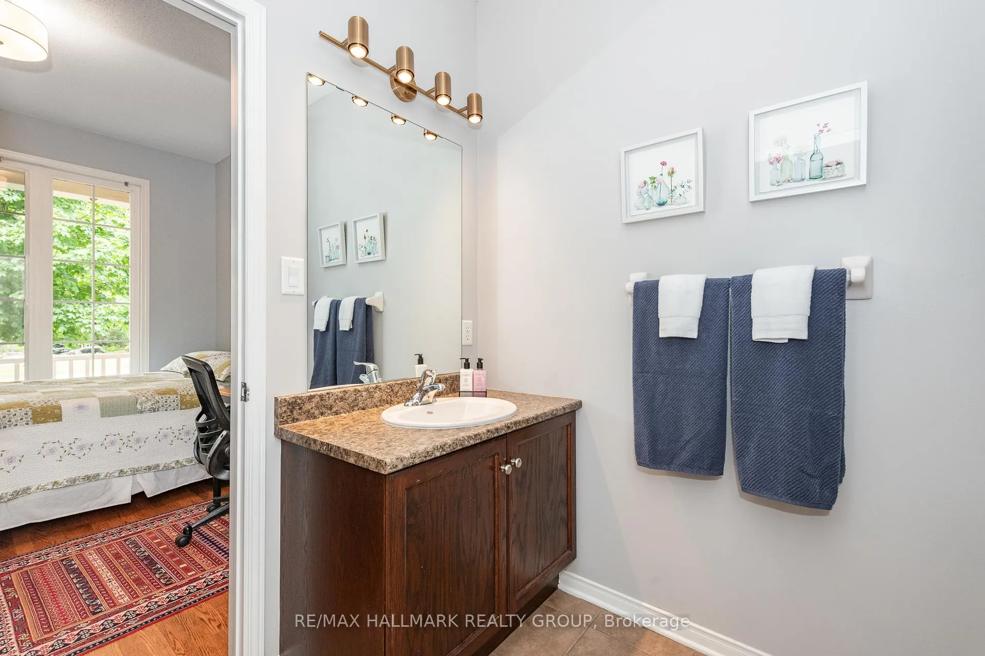 Photo 8 of 102 Kelso Private, Ottawa, Barrhaven - Stonebridge — HOMEH