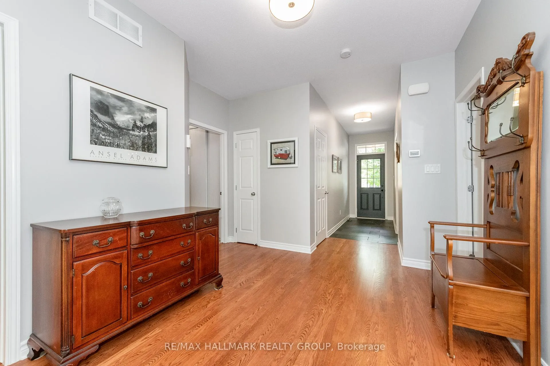 Photo 12 of 102 Kelso Private, Ottawa, Barrhaven - Stonebridge — HOMEH